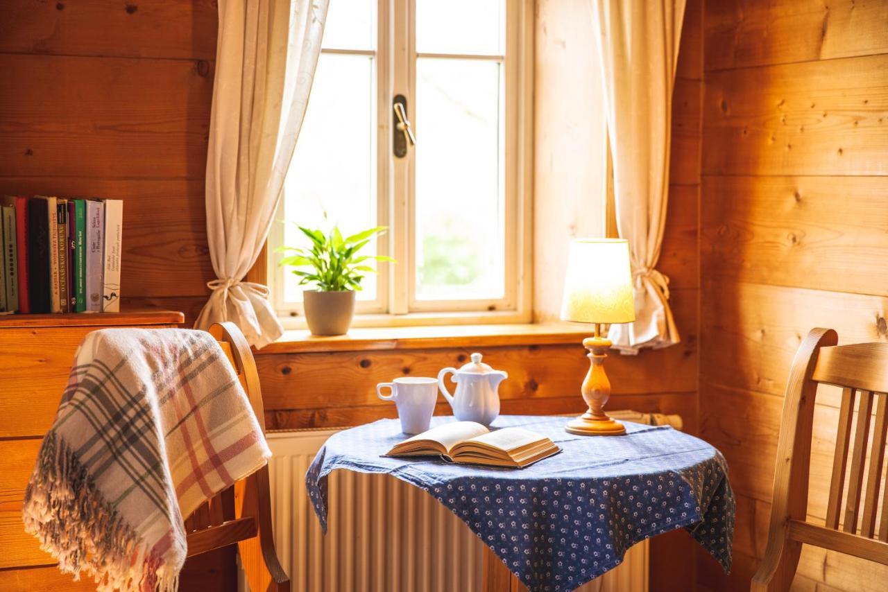 Penzion Na Stodolci Chřibská Esterno foto